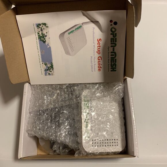 New Open-Mesh Professional Mesh Wireless Router  OM1P - Picture 4 of 6